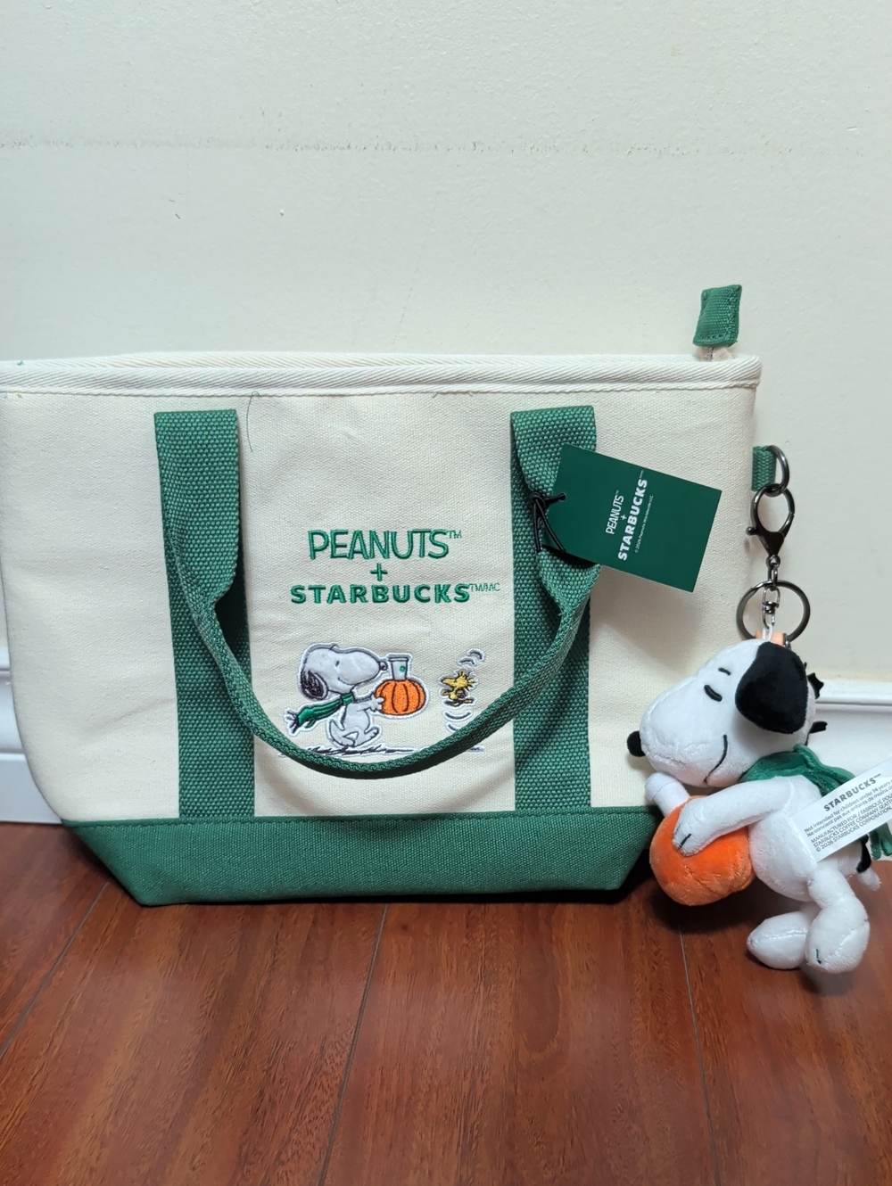 Peanuts x Starbucks Green & Cream Canvas Tote Bag with Snoopy Charm